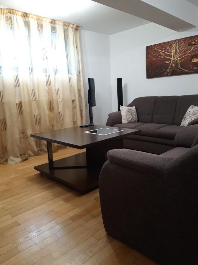 Papas Apartments Bucurestii Noi Exteriér fotografie